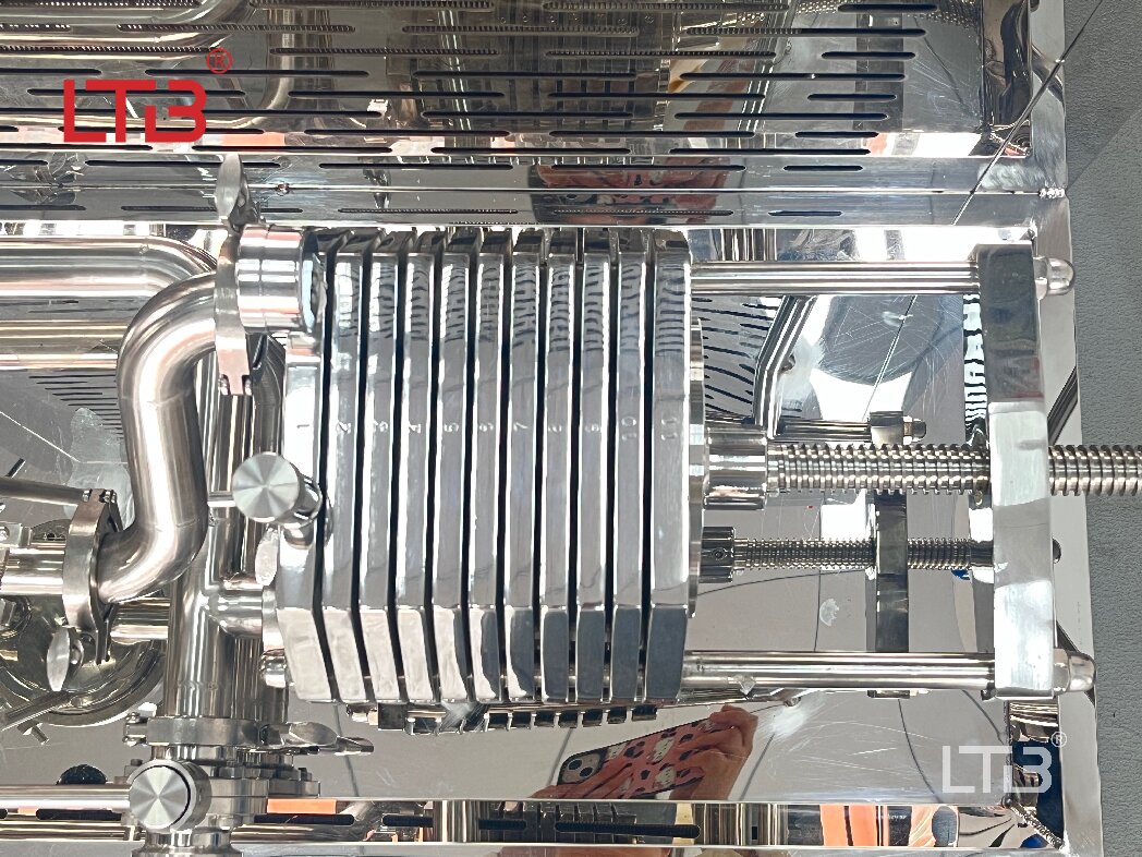  Multiple Function Mixing & Freezing Perfume Manufacturing Filter Fragrance Mixing Machine