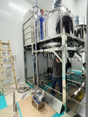 emulsifying machine used for smooth and stable hair conditioner formulation