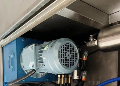 cleanroom-ready vacuum emulsifier ensuring product purity and consistency