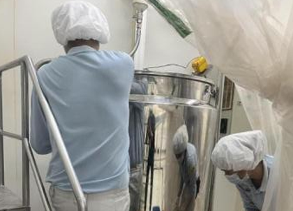 food-grade liquid mixer designed for high-efficiency ingredient blending