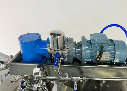 compact filling and mixing system used in laboratory-scale skincare manufacturing