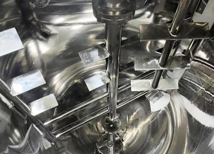 filling machine for bottled hair care products in hegui factory