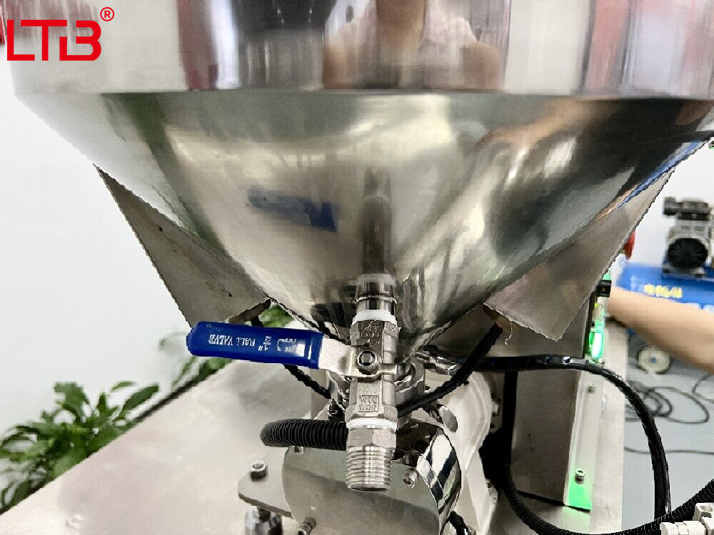 Small Scale Tabletop Semi‑Automatic Rotor Pump Filling Machine